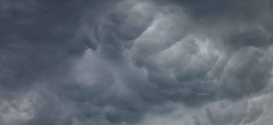 Clouds Dark Sky Storm Mood Gloomy Weird Cloudscape 1164576 3048853 870x400